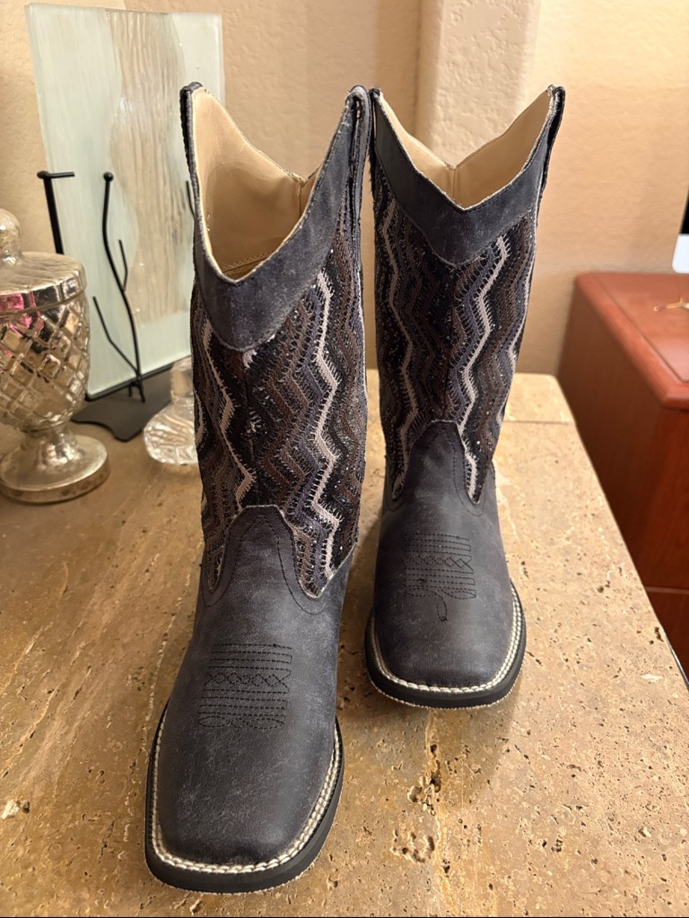 Boots - Picture 2 of 5